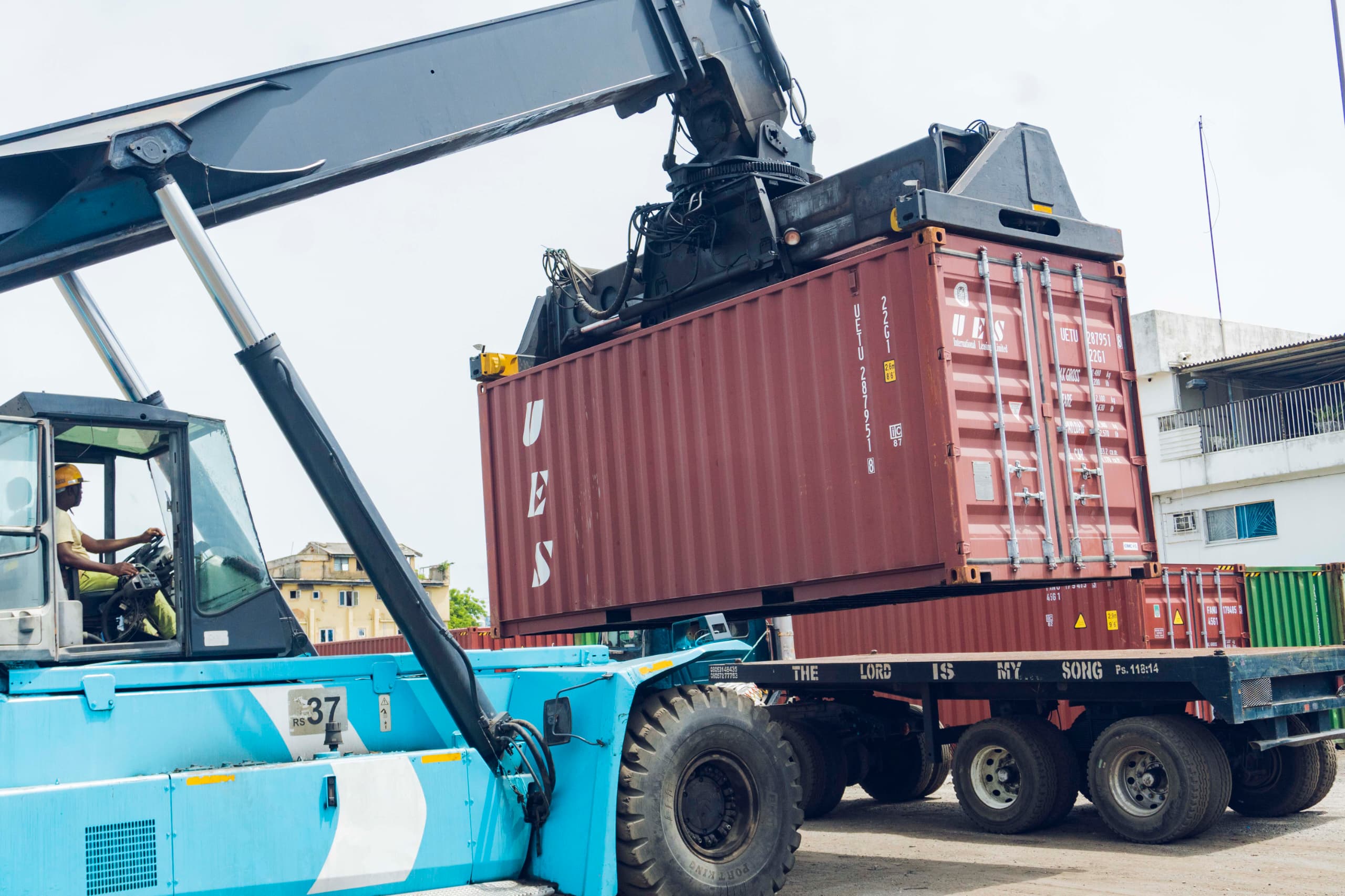 Freight forwarding team